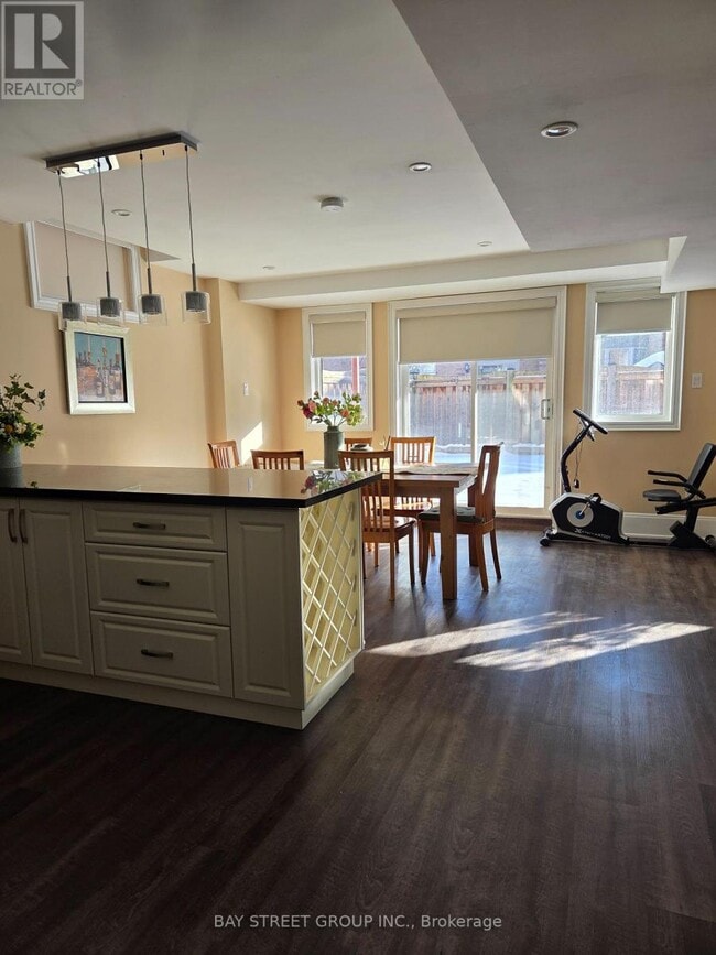 Photo - 109 Hua Du Ave