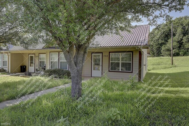 Photo - 2 br, 1 bath Triplex - 732 Rocky Ridge Flts