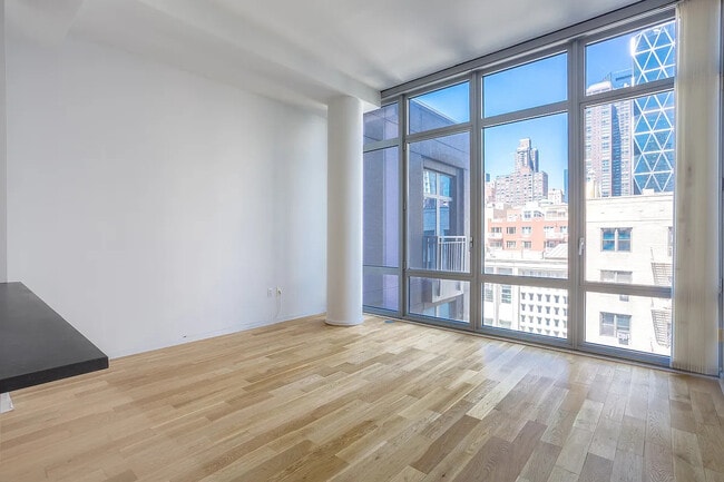Building Photo - 310 W 52nd St Unit 6H