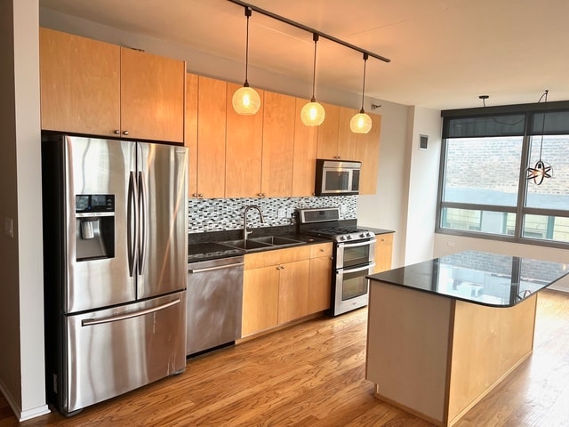 Building Photo - 701 S Wells St Unit 1405 Rental