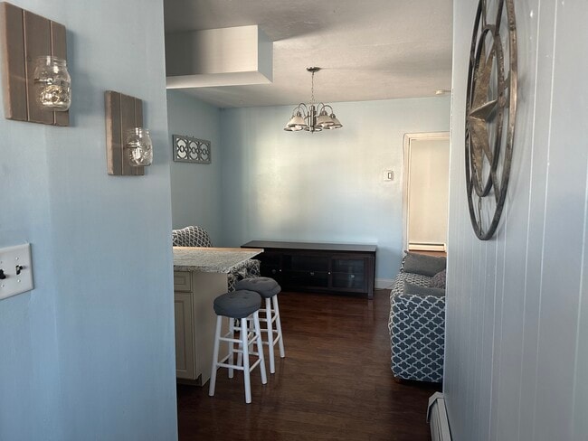 Photo - 8 Bunting Ln