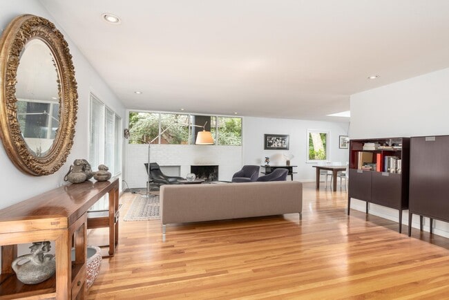 Photo - 3122 Brooklawn Terrace