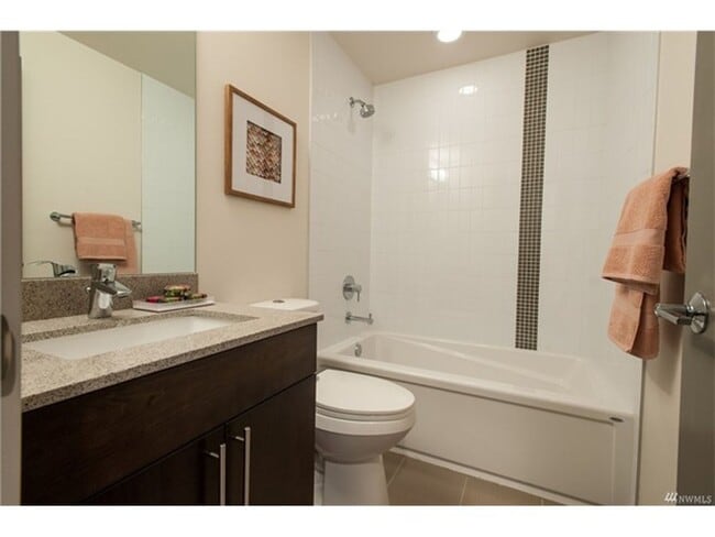 Photo - 3Bd/2.5Ba Seattle Townhome
