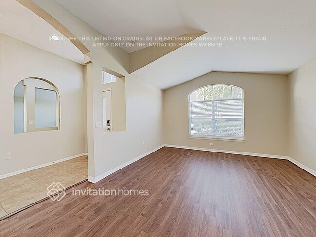 Photo - 29637 Morwen Pl