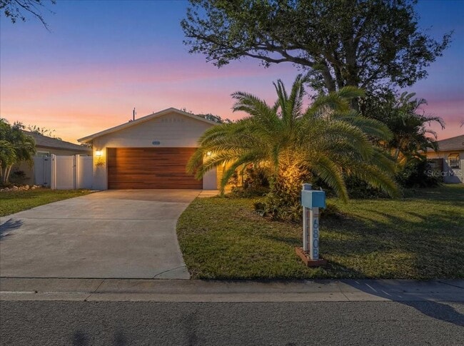 Photo - 6808 Friendship Dr