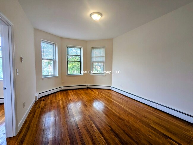 Building Photo - 64 Brighton Ave Rental