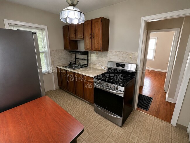 Photo - 7712 Brocton Ct