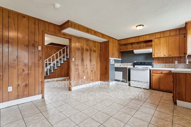 218 Lovelace Rd