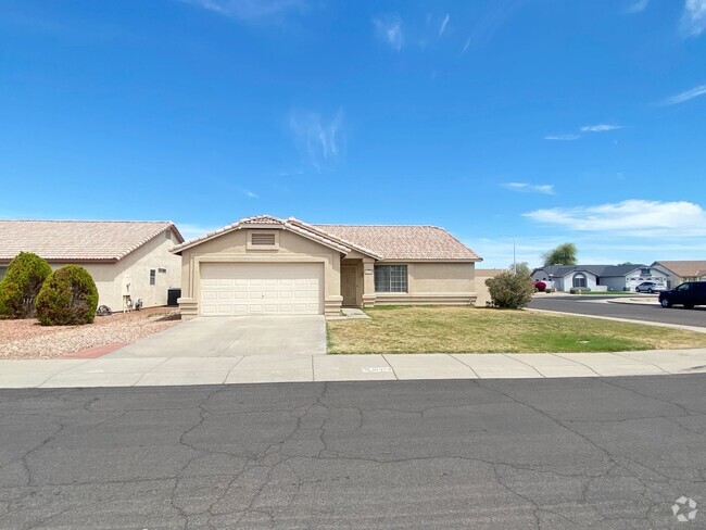 Building Photo - Corner Lot Property 3 bedroom 2 Bath Rental