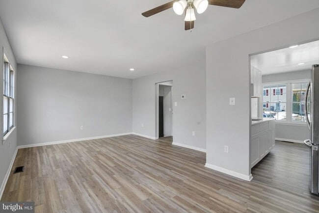 Building Photo - 12346 Woodlawn Ct