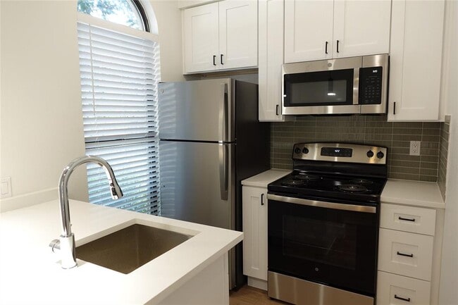 Building Photo - 2714 Nueces St Unit 101