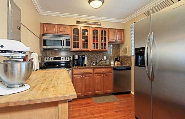 Photo - 2125 19th St N (Arlington, VA)