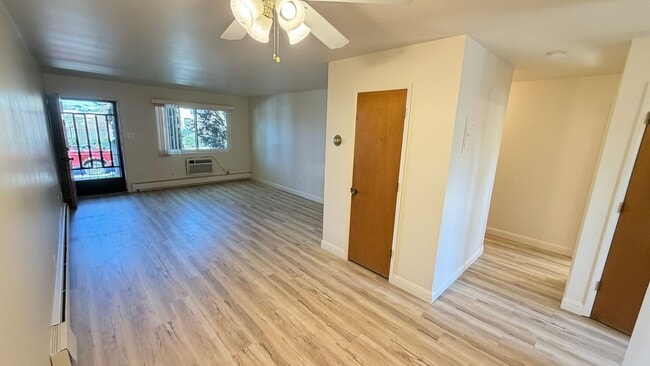 Photo - 1100 Harvard Wy Unit 1102 Harvard Way