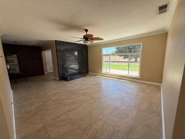 Photo - 2251 Indian Horse Dr