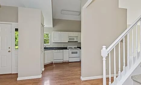 Photo - 7049 Buchanan Dr