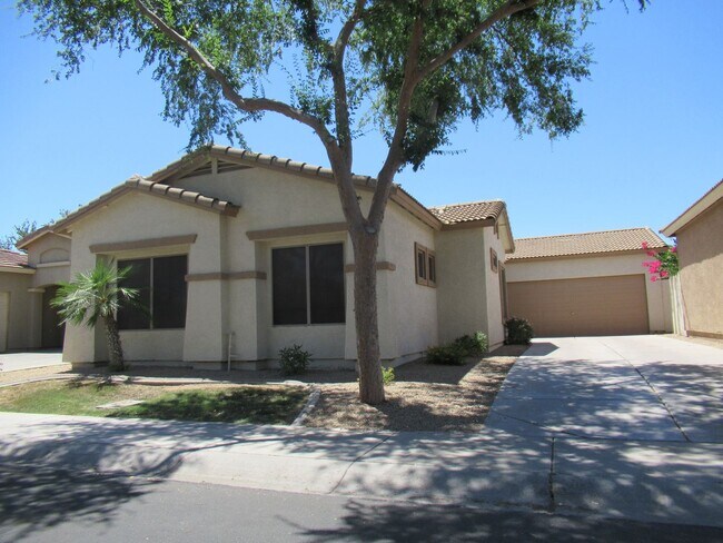 Charming Home in Chandler Gated Community! - Charming Home in Chandler Gated Community!