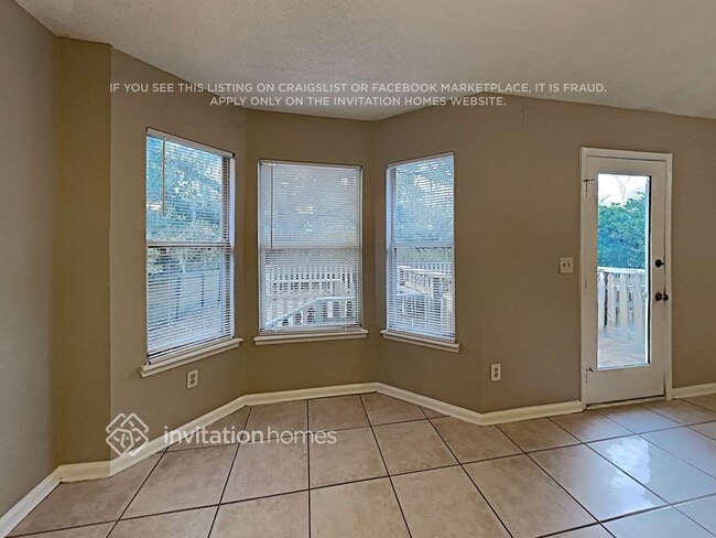 Photo - 1724 Chandelier Cir W