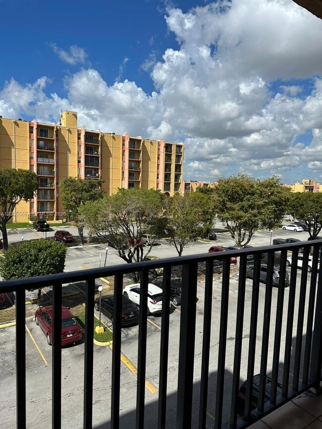 Photo - 4717 NW 7th St Unit 402-10