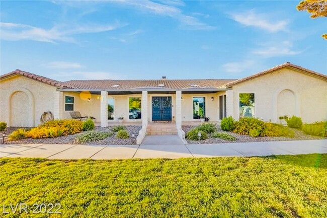 COMING SOON: Single Story 5 Bd, 4 Bth, Inc... - COMING SOON: Single Story 5 Bd, 4 Bth, Inc... House