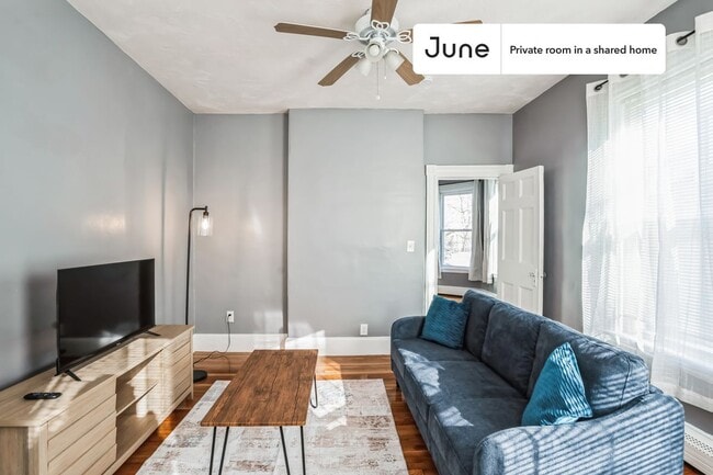 Photo - Room in Shared 4 bed/1.5 bath home Unidad C