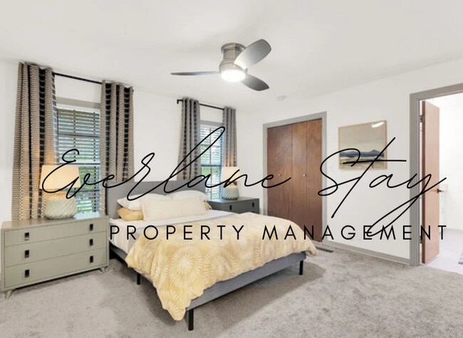 Photo - 1328 Woodley St