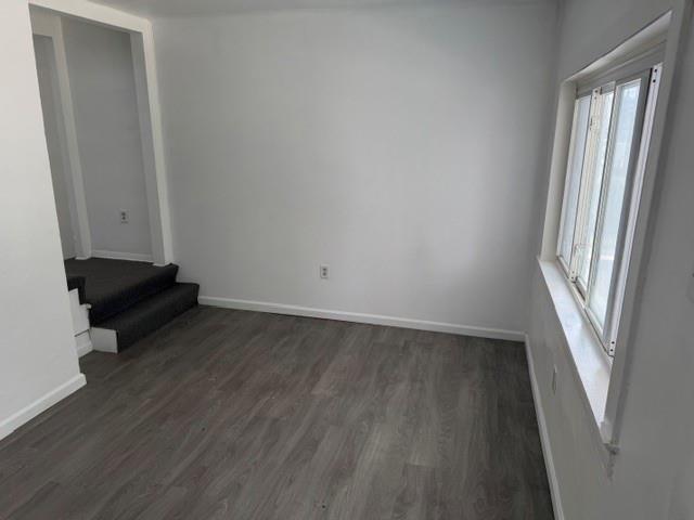 Photo - 500 Russellwood Ave