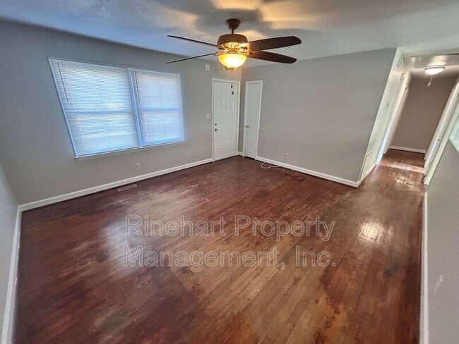Photo - 2326 Marett Blvd