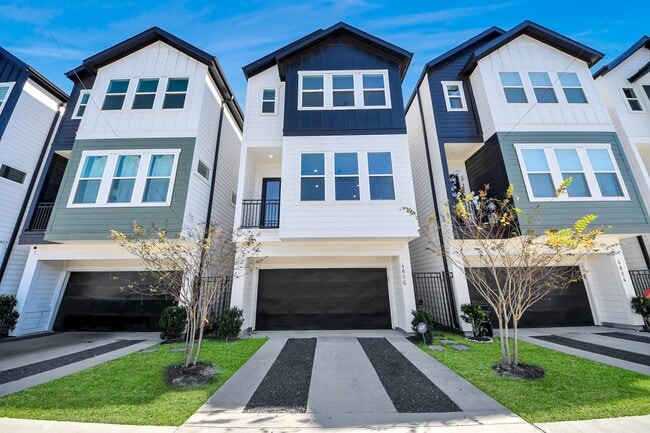 Building Photo - 4806 Cochran St