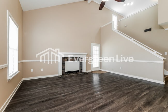 Photo - 10 Brandy Ct