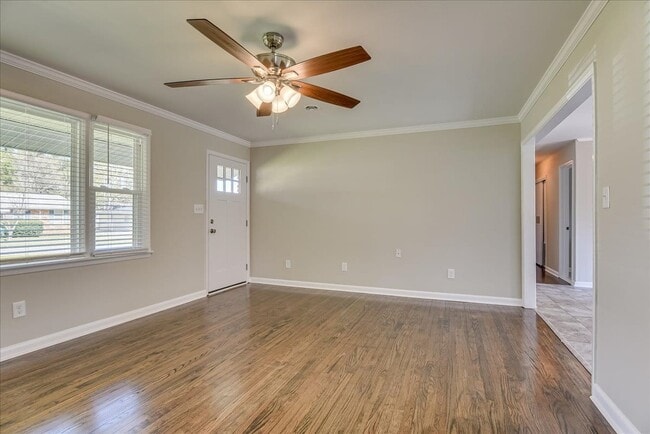 Photo - 1202 Oakdale Rd