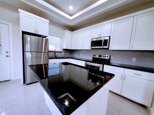 Photo - 2605 E Hackberry Ave Unidad 3