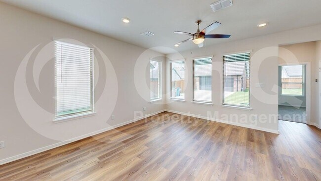 Photo - 1840 Rosedale Ave