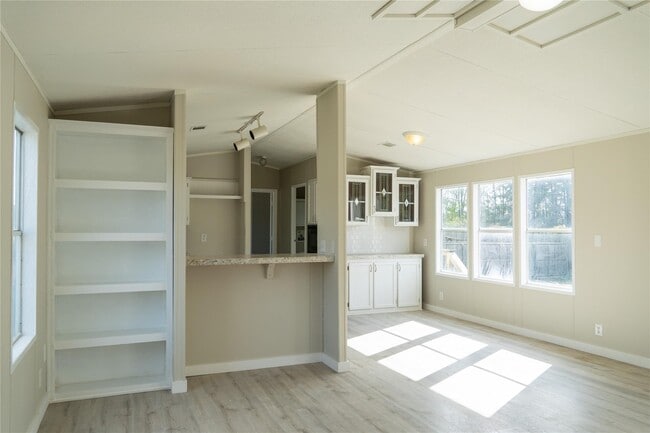 Building Photo - 7158 Clayton Wayne Rental