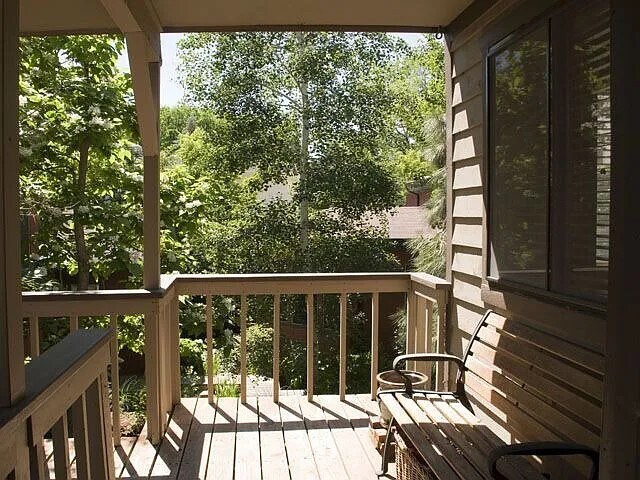 Photo - 1931 Grove St