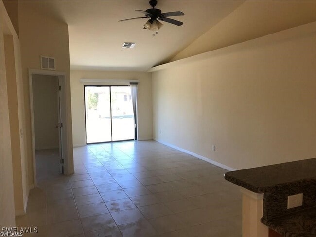 Photo - 1020 SE 24th Ave