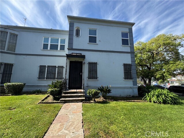 Photo - 2830 W 3rd St