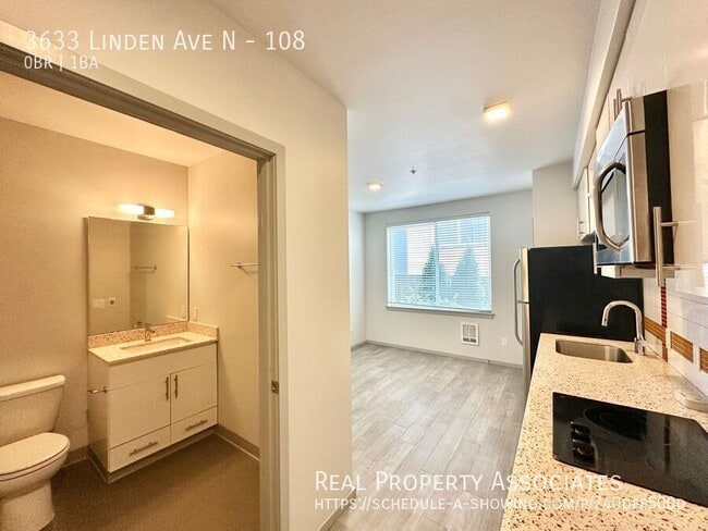 Photo - 3633 Linden Ave N