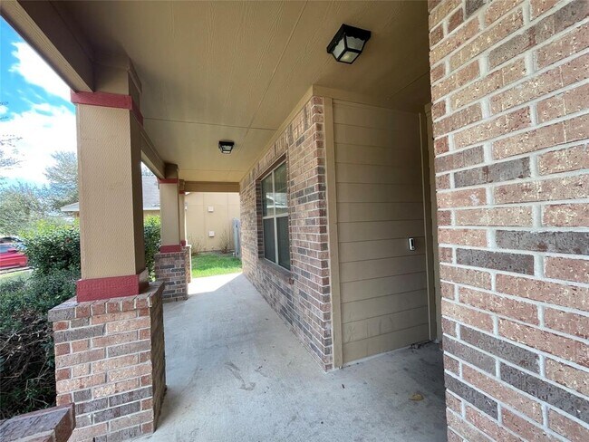 Photo - 15203 Lucian Dr