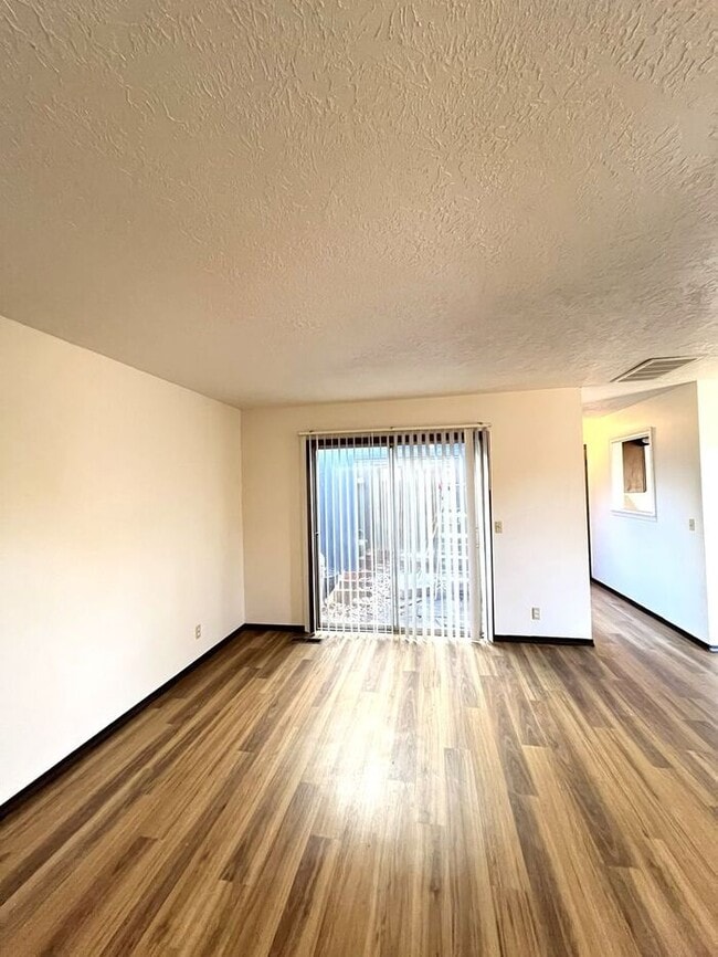 Photo - 2 Bed 2 Bath 2 Car Garage in Norman