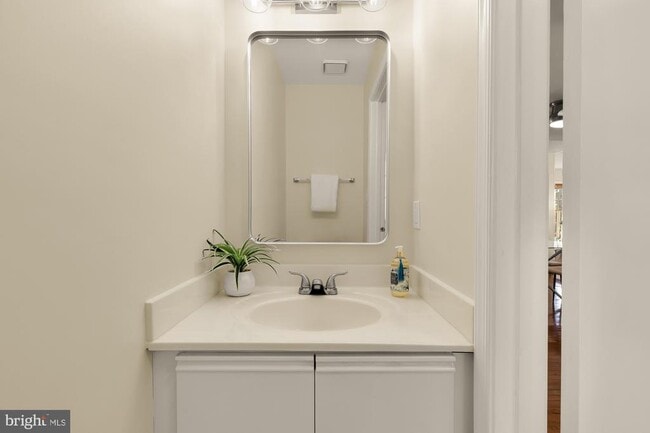 Photo - 2038 Derby Ridge Ln