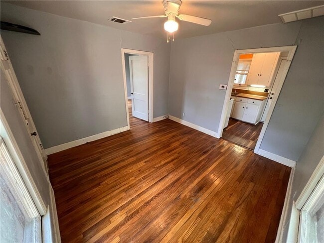 Photo - 4902 Caswell Ave