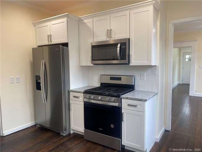 Building Photo - 69 Fountain St Unit 1 Rental
