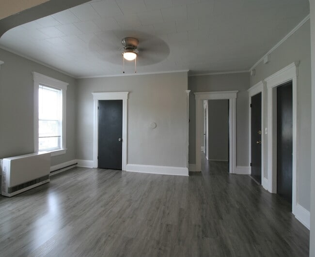 467 Hevey St Unit Floor 2