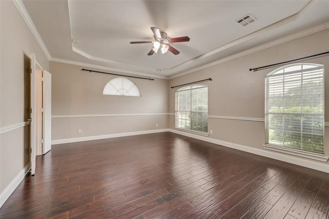 Photo - 214 Sherwood Dr