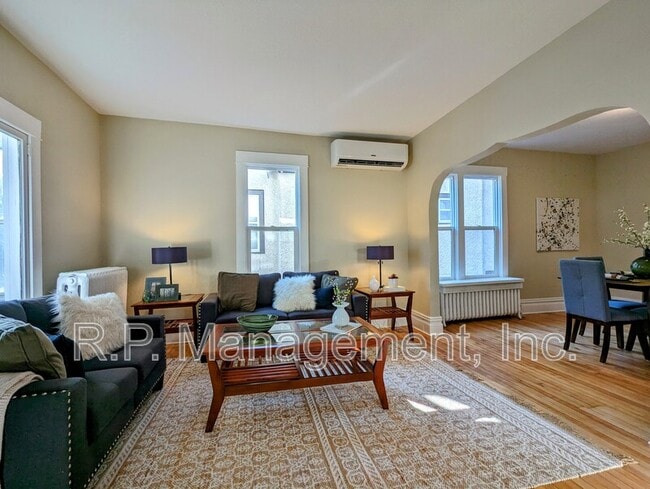 Photo - 3620 Pillsbury Ave