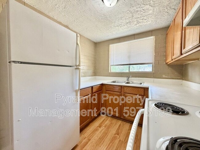 Photo - 805 S Cheyenne St