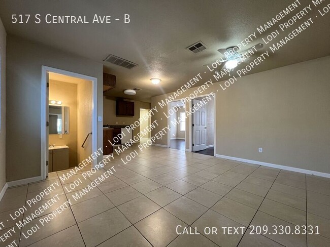 Photo - 517 S Central Ave Apartment Unit B