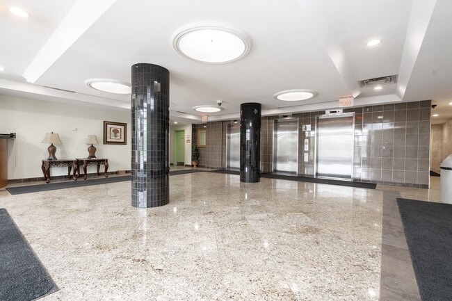 Photo - 333 Sidney Belsey Cres