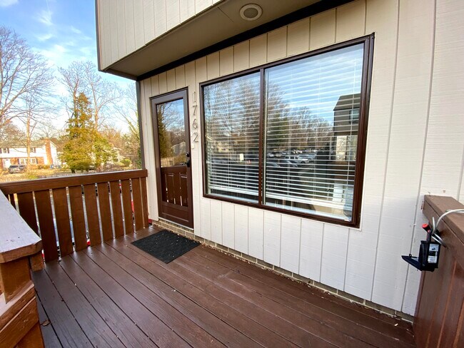 Photo - 1762 Westwind Way