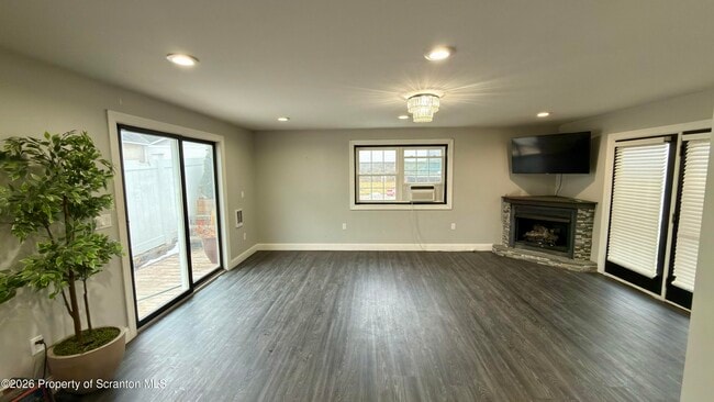 Photo - 721 N Lincoln Ave